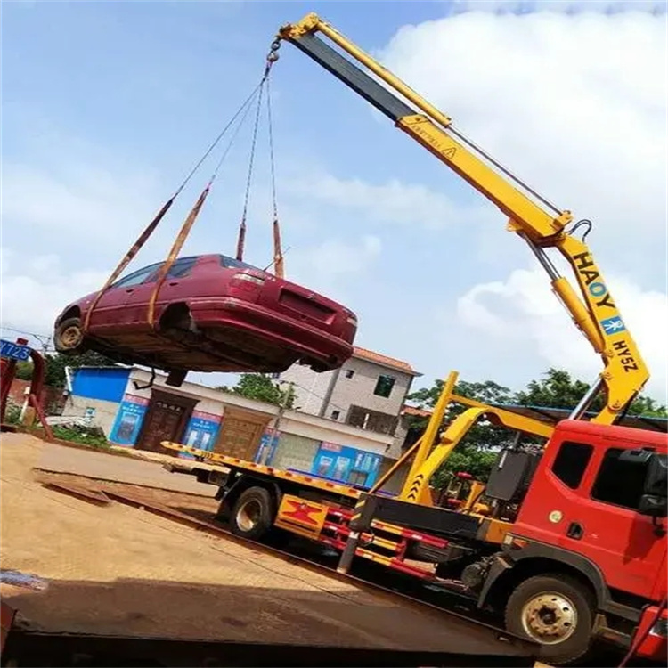 大邑吊车救援小汽车怎么吊